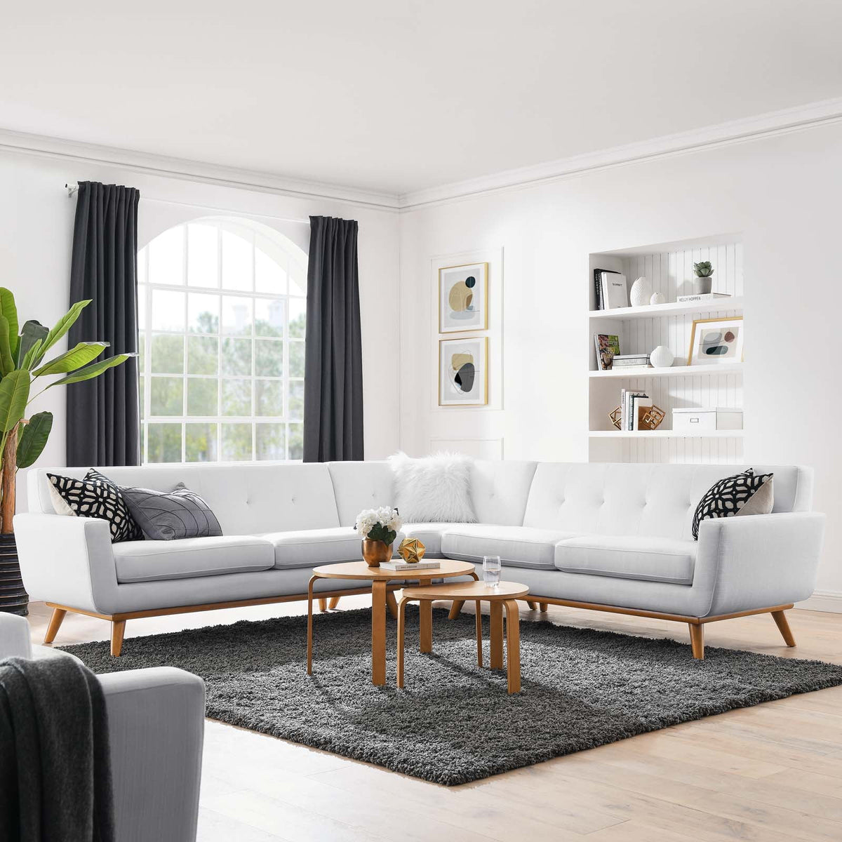 White Upholstered Fabric Sectional Sofa V61732