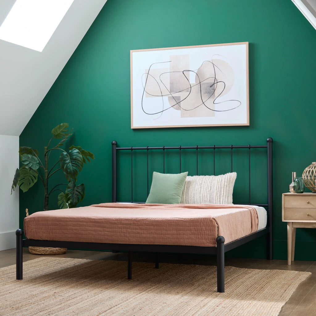 Black Metal Queen Platform Bed B54393