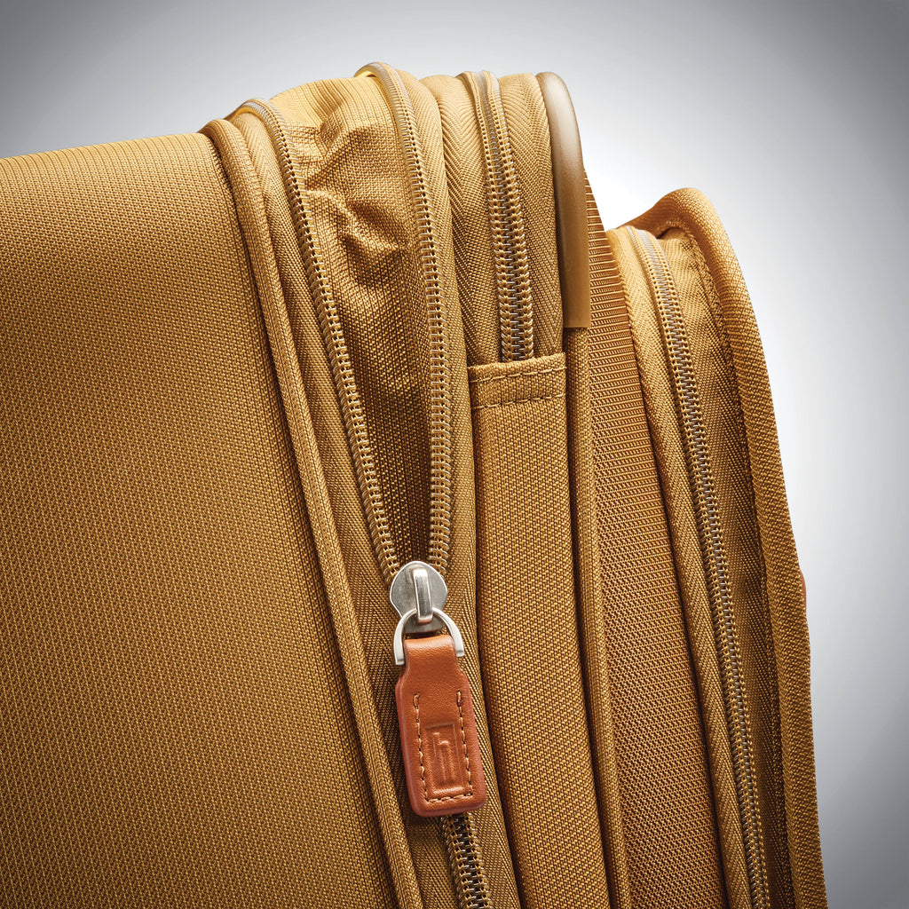 Safari Expandable Spinner Carry On F133