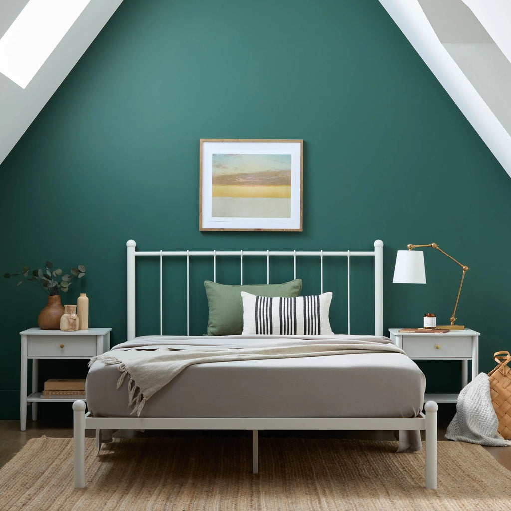Black Metal Queen Platform Bed B54393