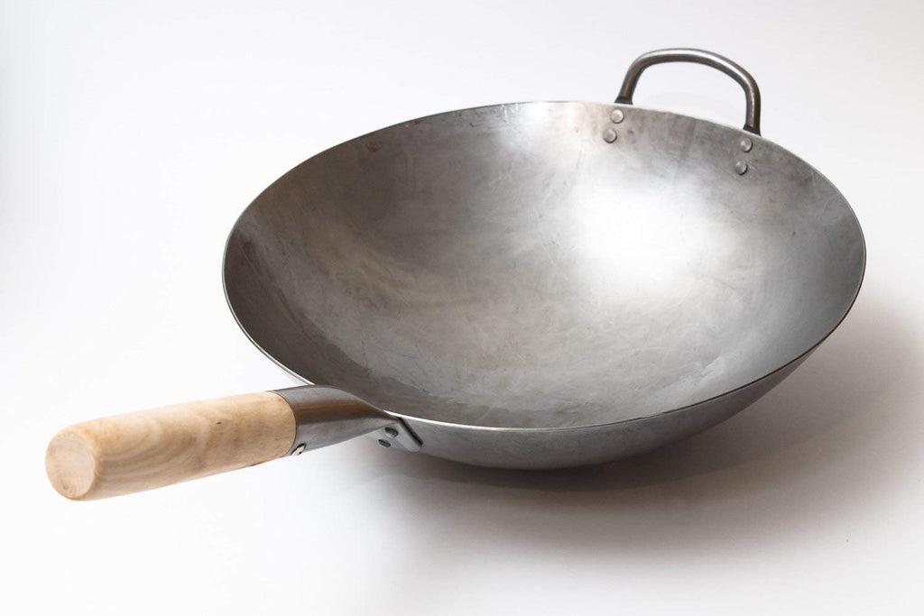 14 Inch Hand Hammered Carbon Steel Wok B29119
