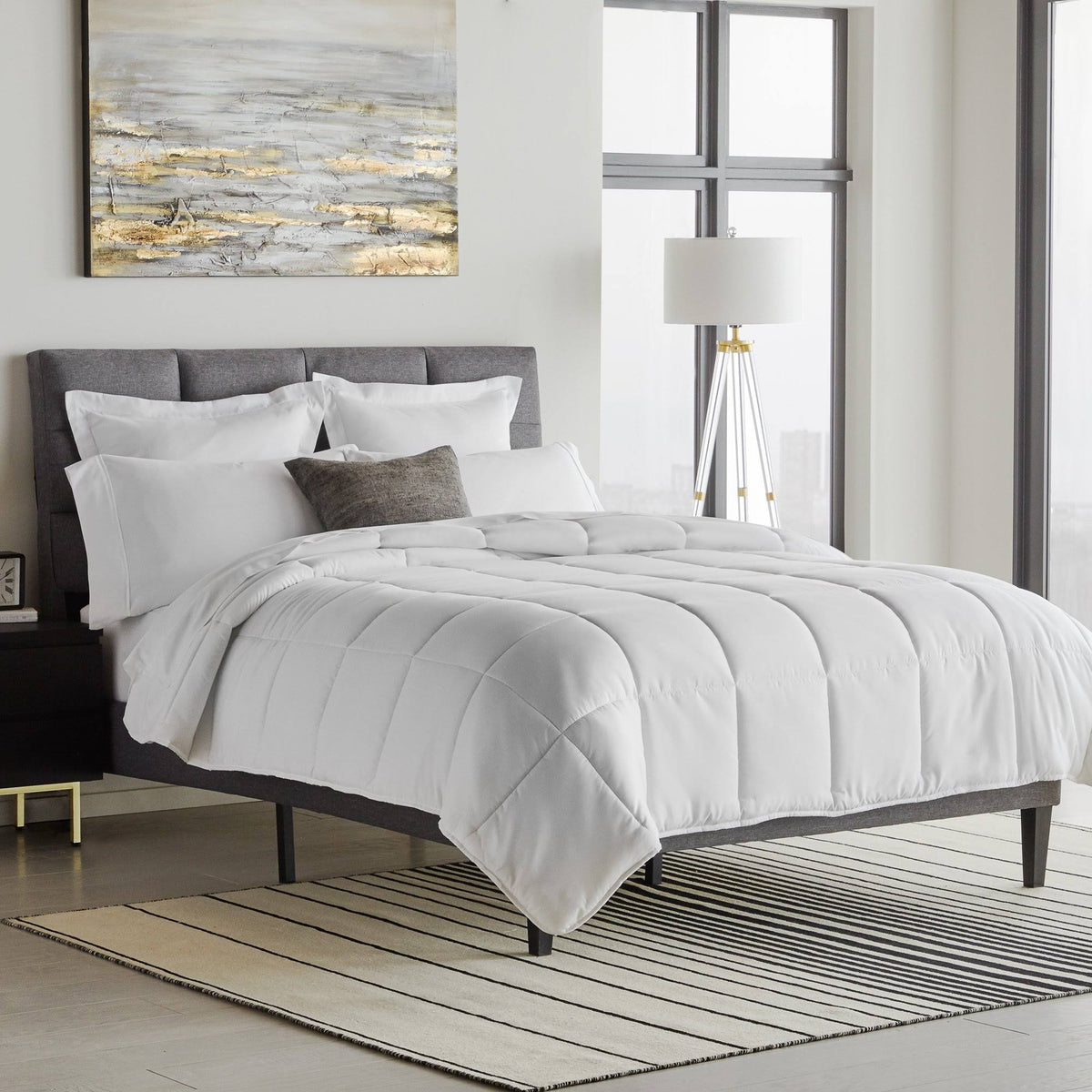 Oversized King Down Alternative Microfiber Comforter B6246