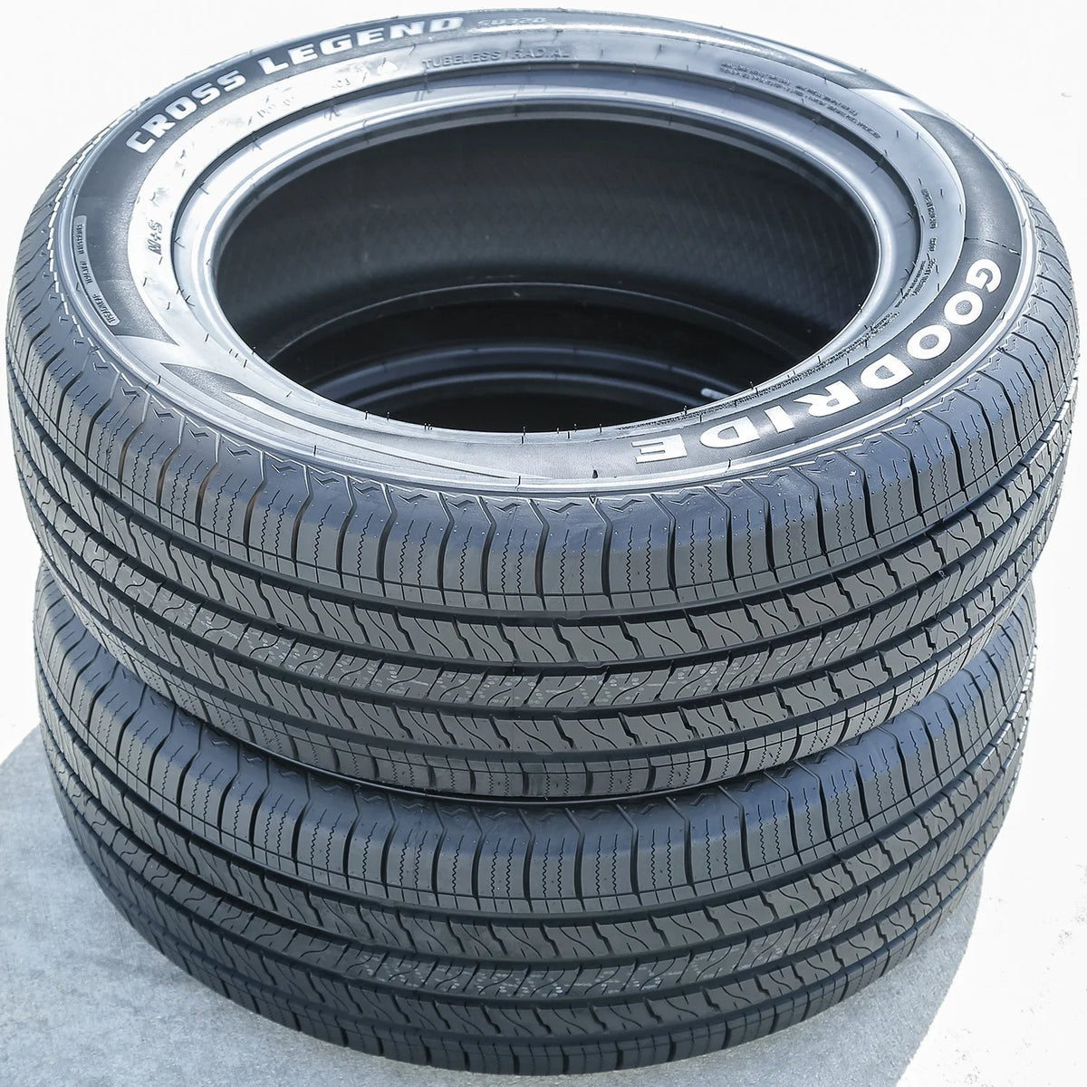 235/55R18 100V All Season Tire M709
