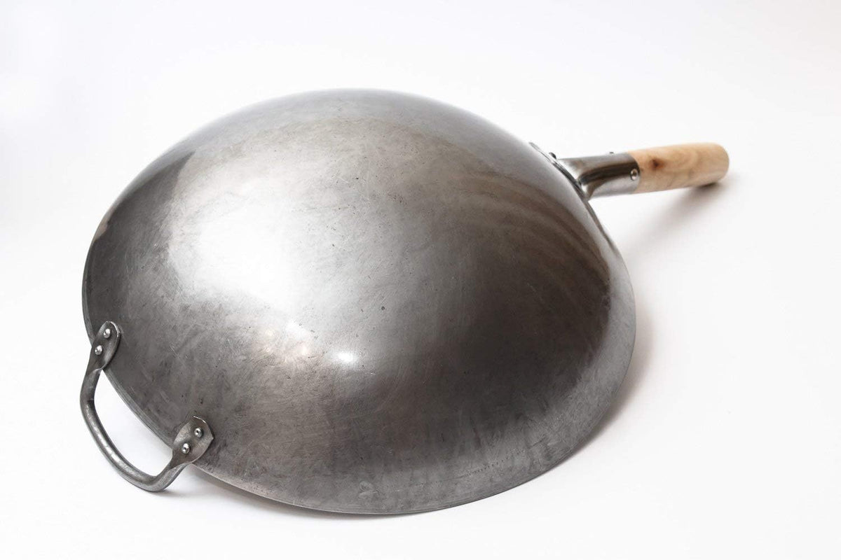 14 Inch Hand Hammered Carbon Steel Wok B29119