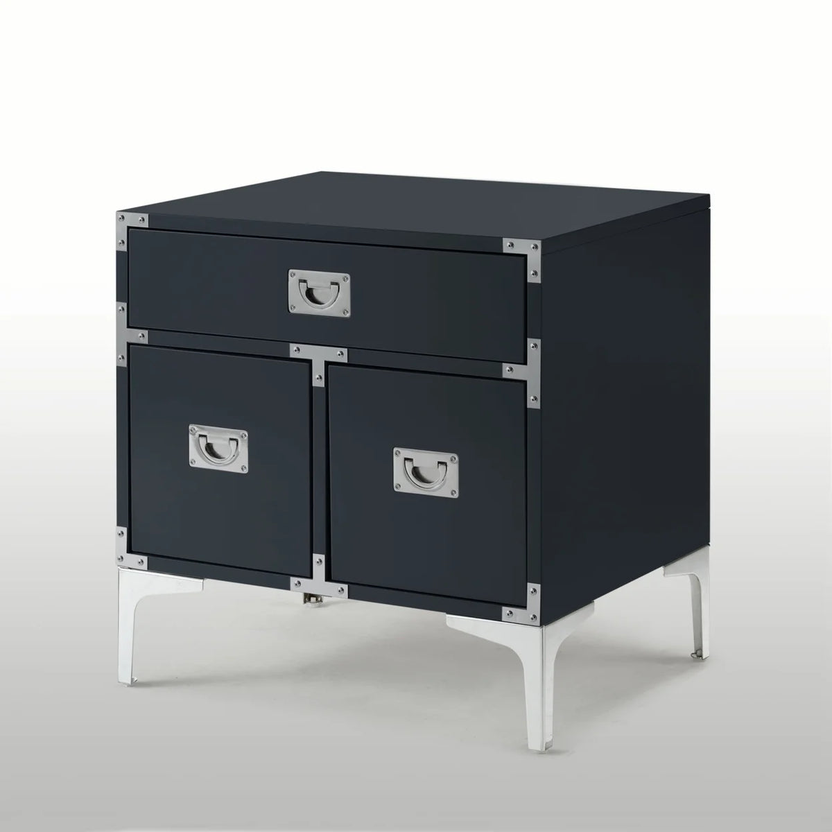 Lacquer Finish 3 Drawer Nightstand T6892