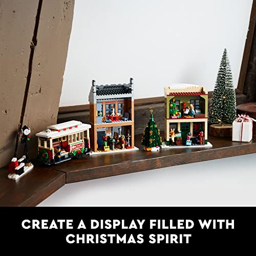 Holiday Main Street Building Set with 6 Minifigures V5070