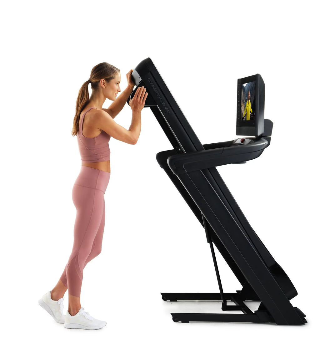 Treadmill with 22” Pivoting Touchscreen I189