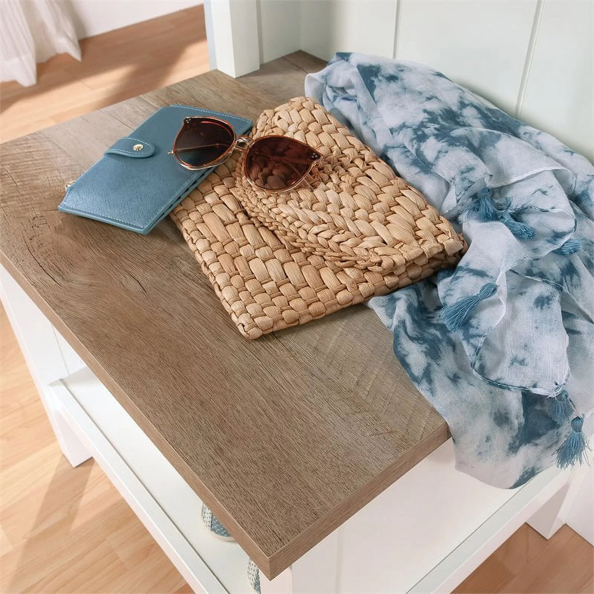 Soft White Entryway Bench with Storage S95968