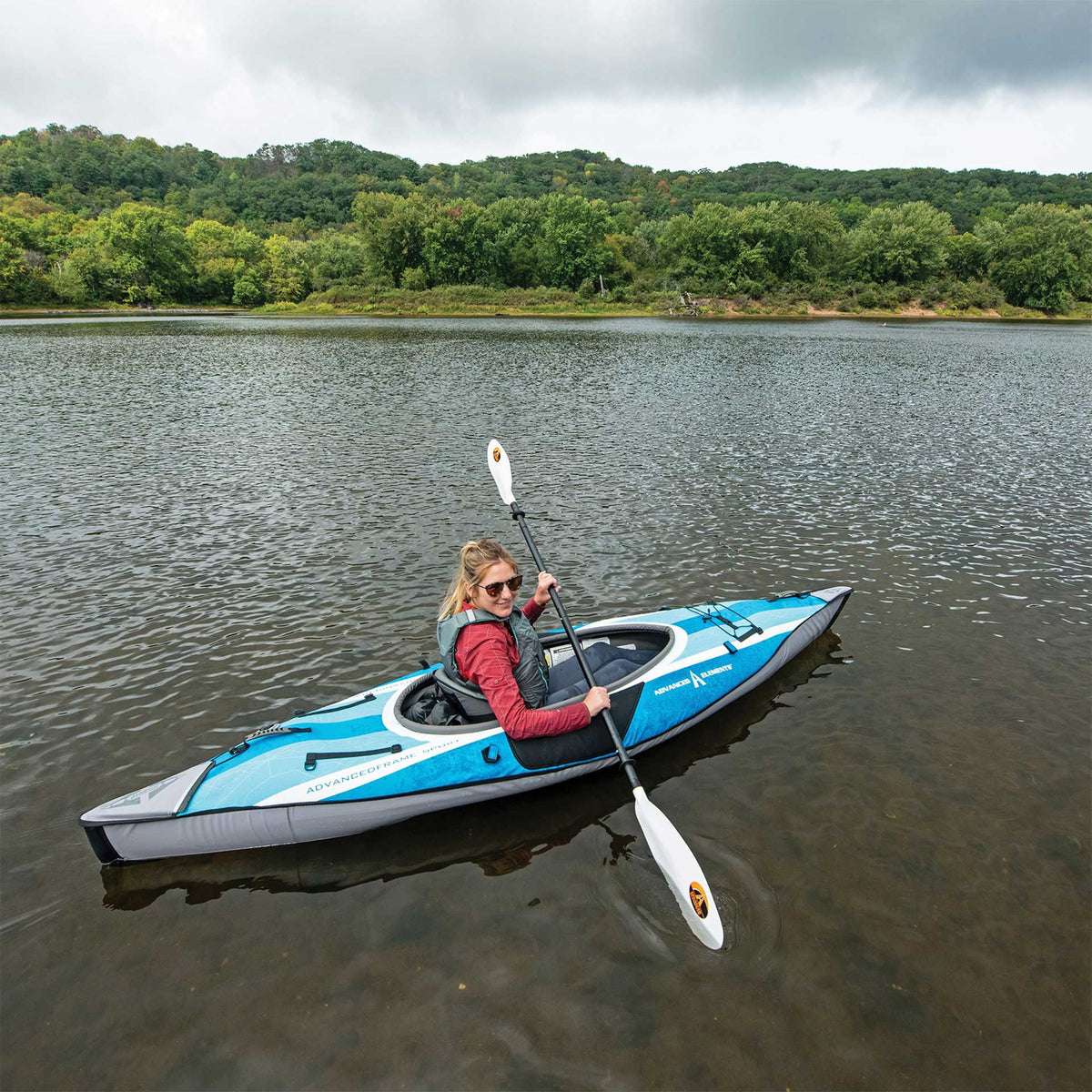 Kayak V8748