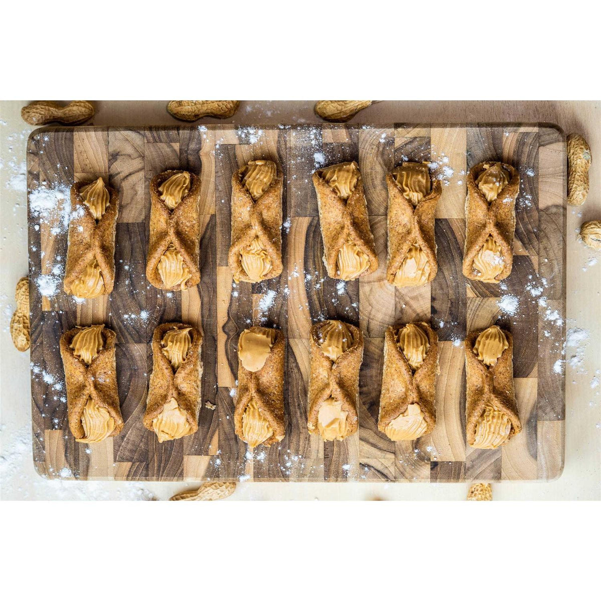 Peanut Butter Cannolis Q762