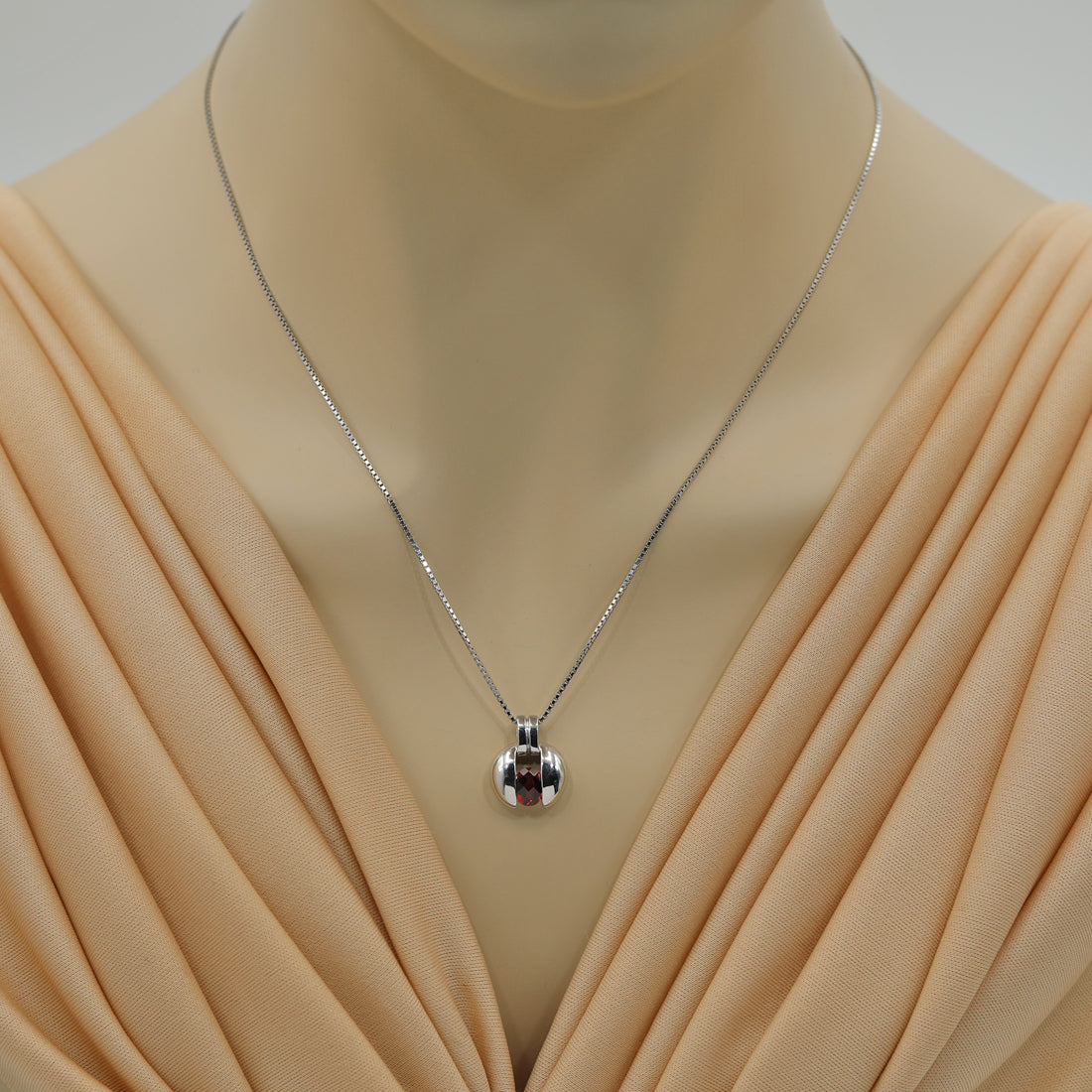 Oval Red Garnet Pendant Necklace in Sterling Silver, 18" T4149